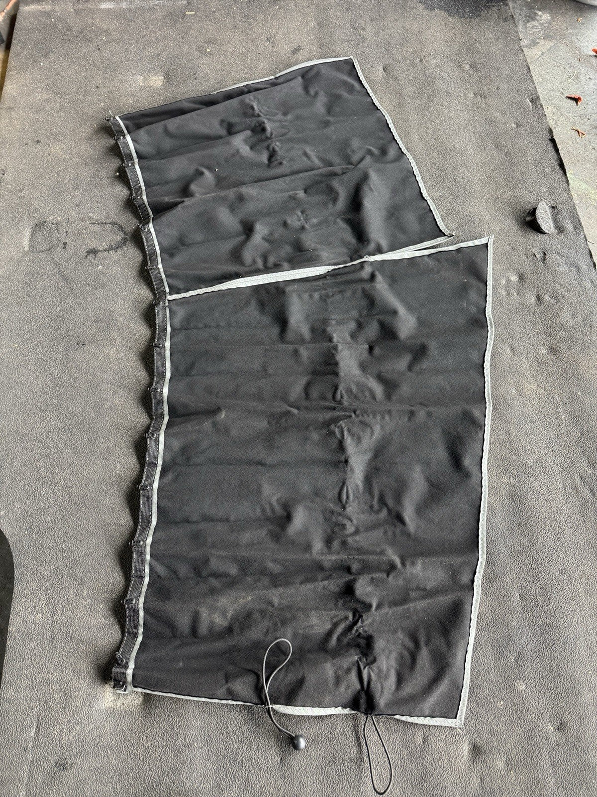Kenworth T680 Windshield Curtains Grey 2021 OEM