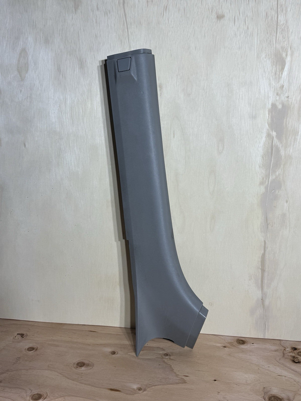 KENWORTH T680 T880 TRIM-COVER, OVER DOOR, RH S60-1540-20661