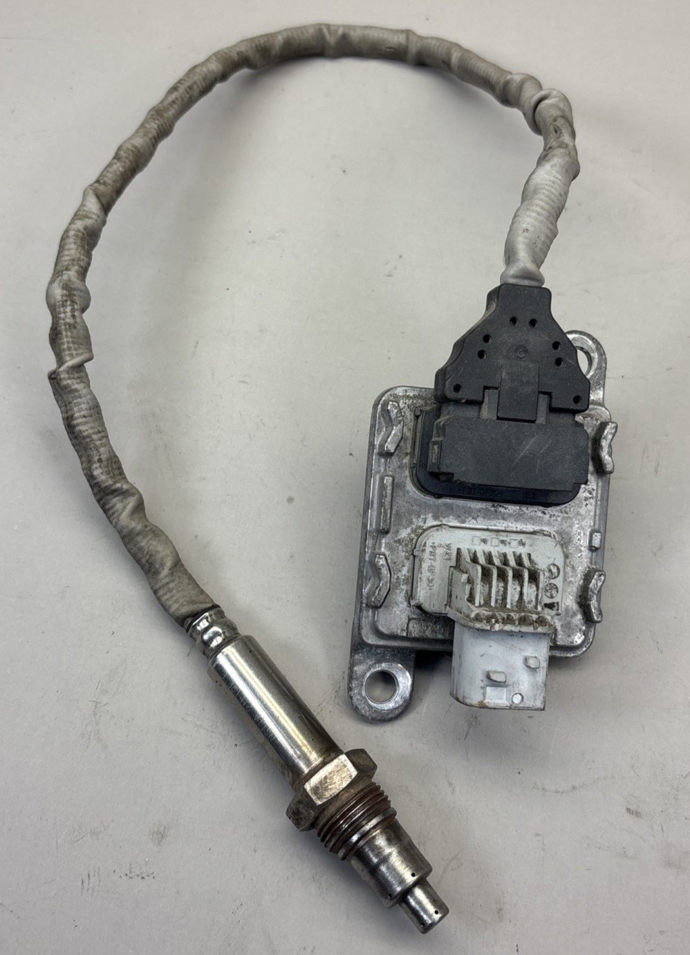 FREIGHTLINER Genuine Detroit Diesel Nox Sensor A 010 153 81 28 /  001