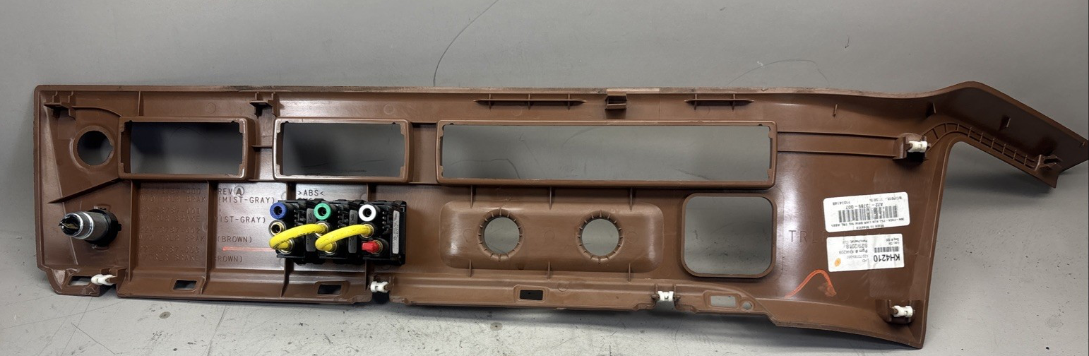 2020 Freightliner Cascadia 126 Dash Panel Trim A22-73787-002 / A22-73789-002
