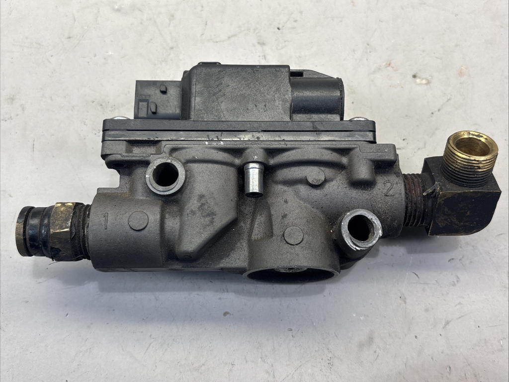 Freightliner Cascadia 126 Wabco ABS Modulator Solenoid Valve 4721965003 OEM