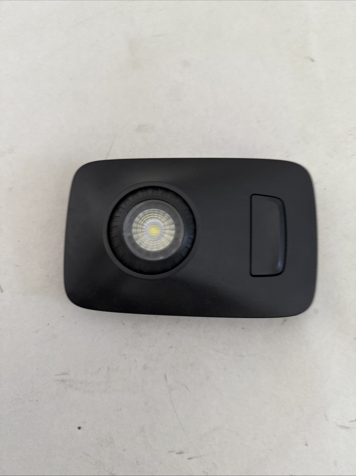 2018-2024 FREIGHTLINER CASCADIA DOME READING LIGHT LED LAMP A22-73818-001 OEM