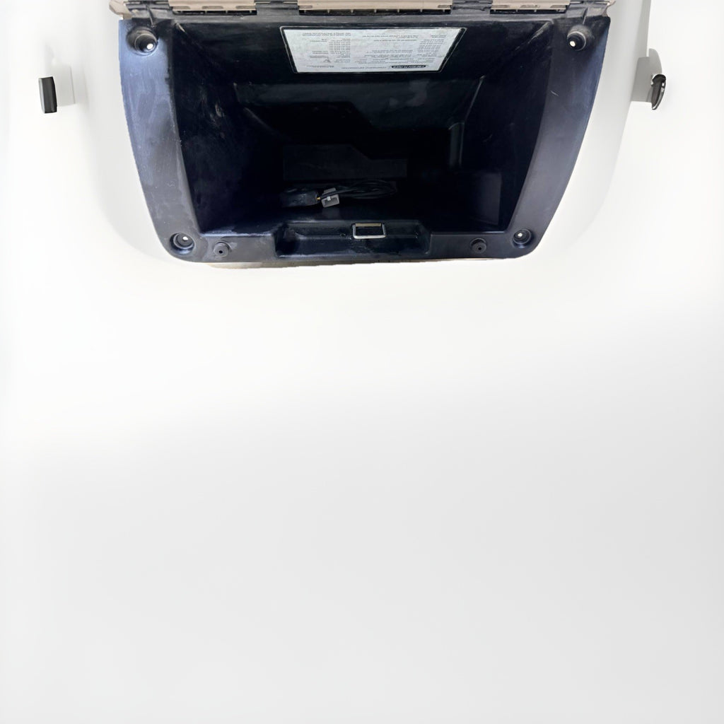 DAIMLER PX125064S T GLOVE BOX PULL FROM 2019 FREIGHTLINER