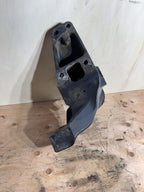 2021 Kenworth t680 PACCAR RIGHT CAB MOUNT BRACKET A85-6136R