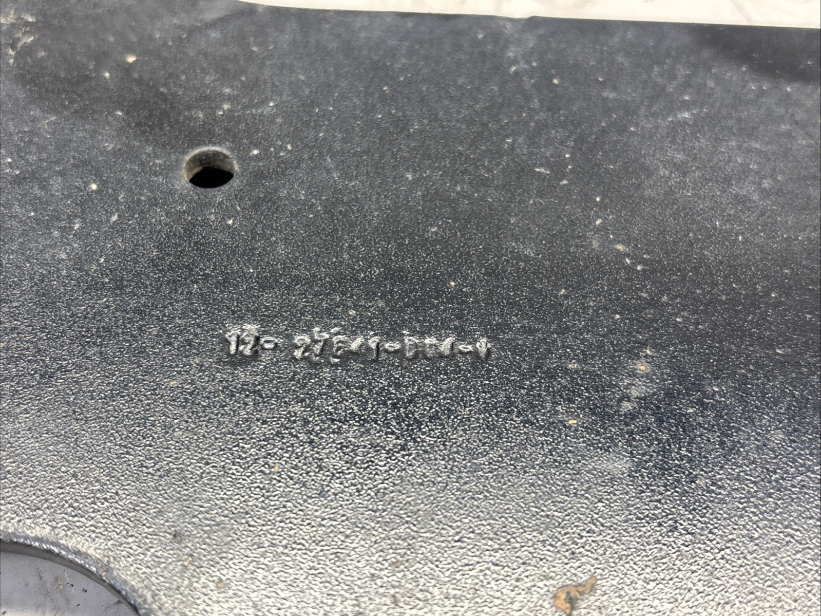 FREIGHTLINER CASCADIA Air Brake Relay Valve Bracket 12-27641-004