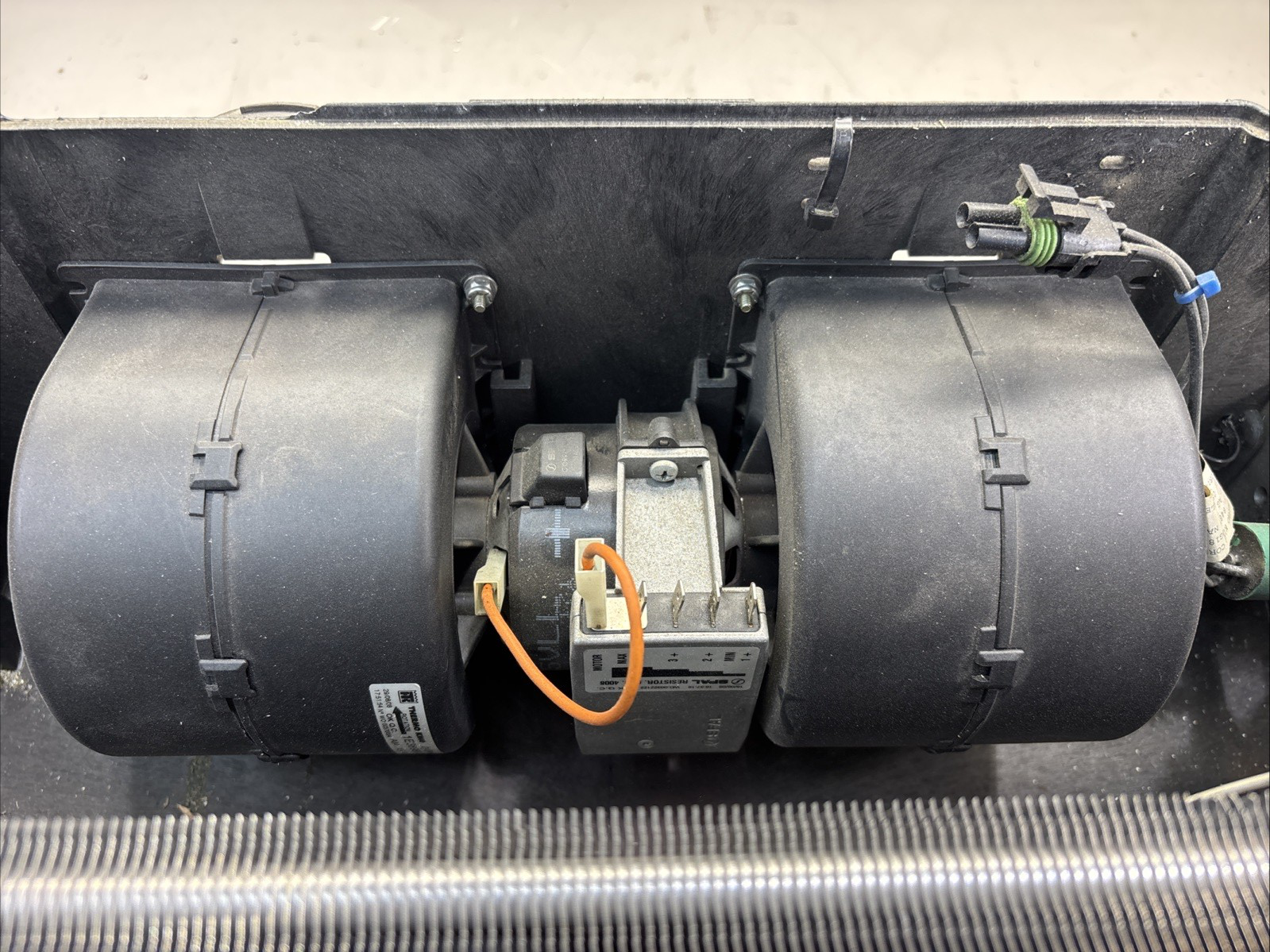 1E51718G01 FREIGHTLINER CASCADIA HEATER OR AIR CONDITIONER THERMO KING HVAC UNIT