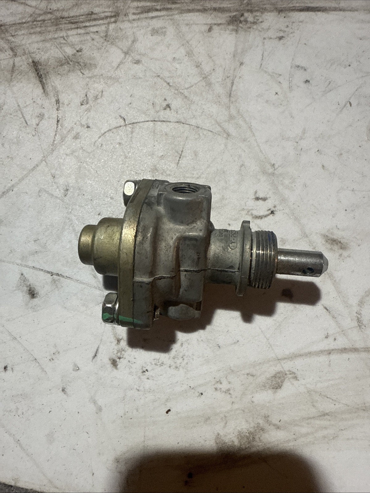 Bendix OR287417X - PP1 Coreless Push Pull Valve - Heavy Duty Air Brake Valve