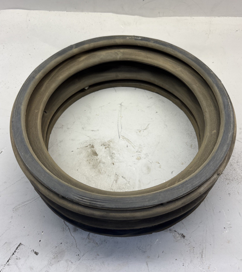 2018-2024 FREIGHTLINER CASCADIA AIR INTAKE SEAL GASKET RUBBER 03-42039-000 OEM