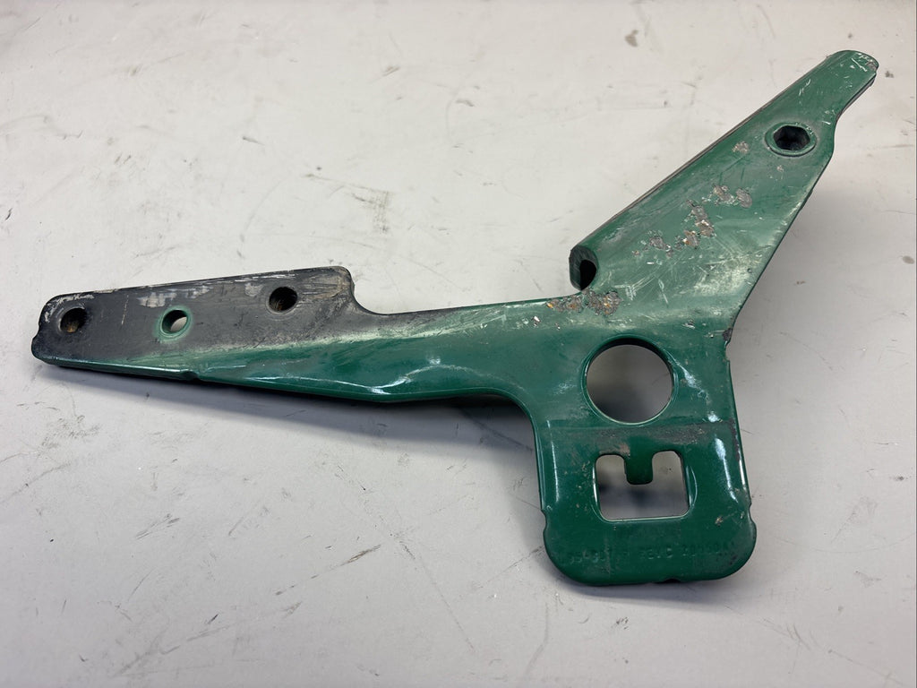 KENWORTH L85-6078R BRACKET-SUPPORT HOOD RH