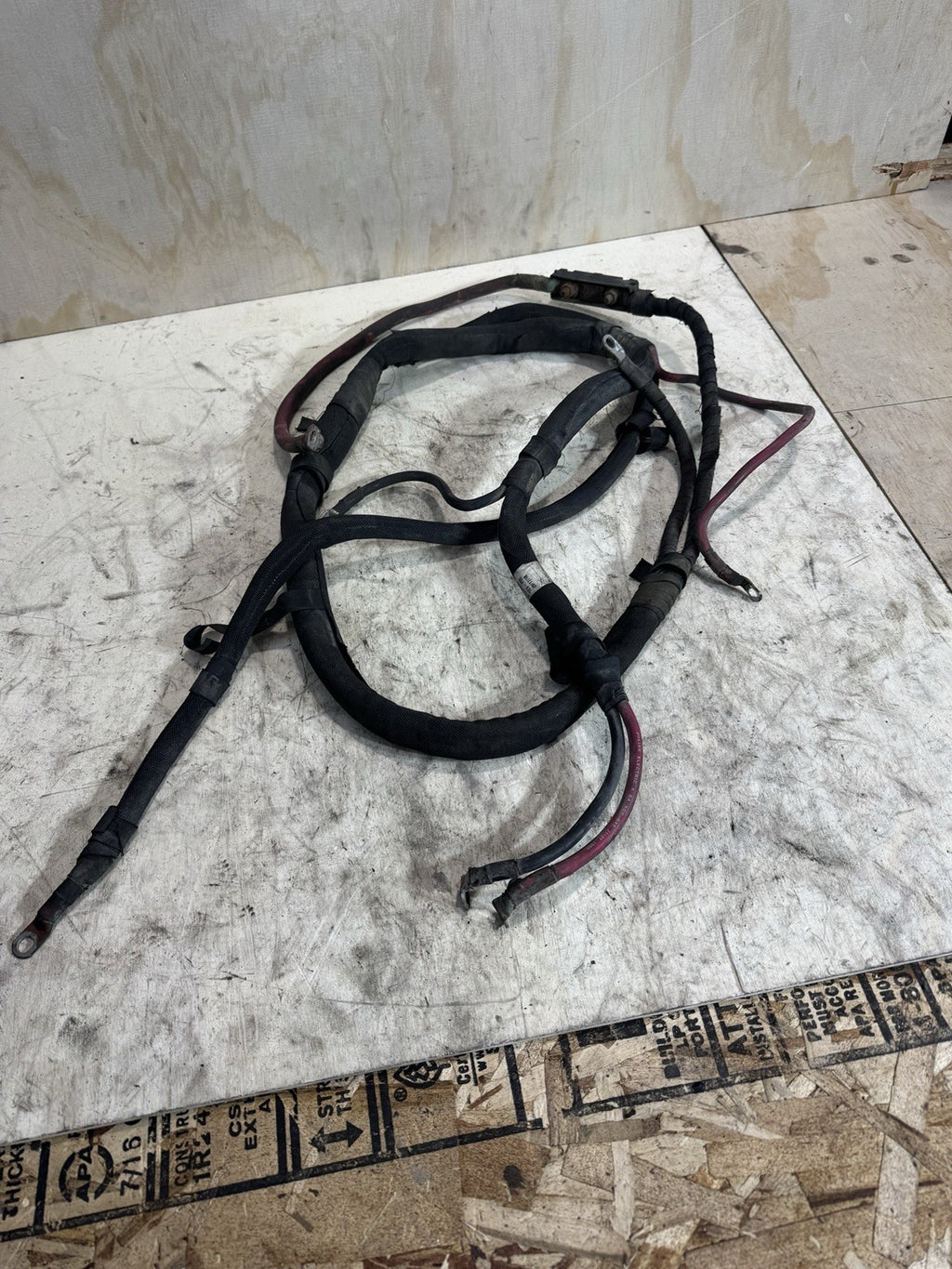2019-2023 VOLVO VNL 760 D13 12.8L BATTERY WIRE WIRING CABLE 21757933 OEM