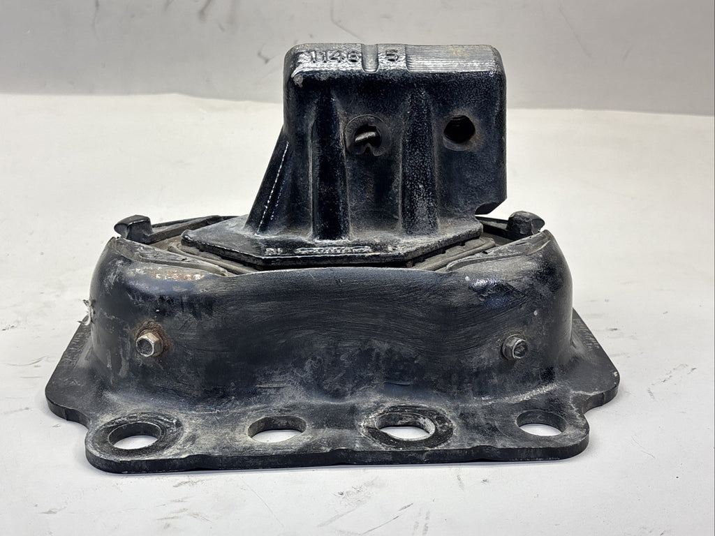 A00-1085-004 PACCAR MX-13 REAR ENGINE MOUNT