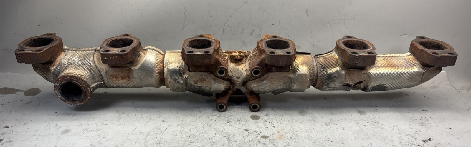 2019 Paccar MX13 Exhaust Manifold 2124731