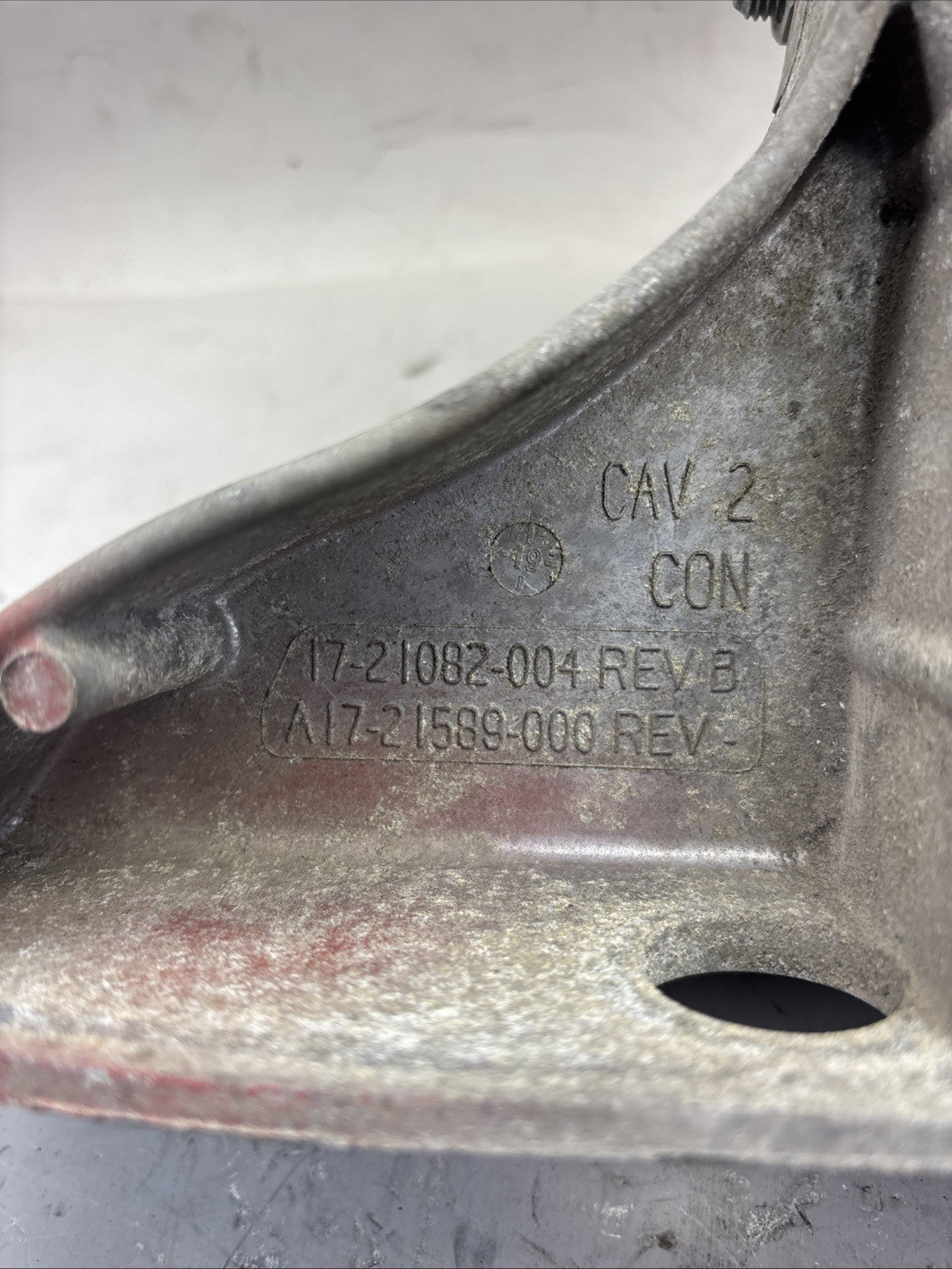 FREIGHTLINER LEFT SIDE HOOD SUPPORT 17-21082-004 A17-21589-000