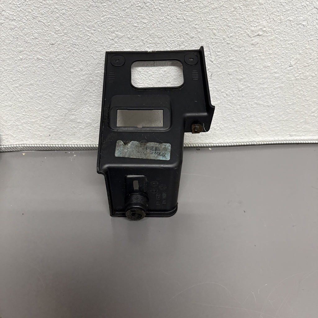 2018-2023 FREIGHTLINER CASCADIA FRONT LEFT LOWER DASH COVER A22-73812-000 OEM