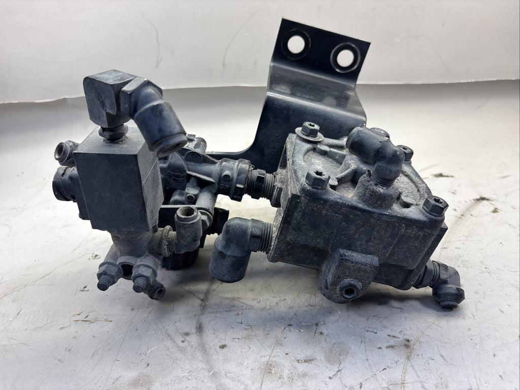 BENDIX AIR BRAKE & ABS MODULATOR VALVE T-5006929