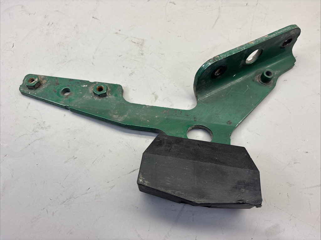 Replaces L85-6082 KENWORTH SUPPORT HOOD BRACKET LH