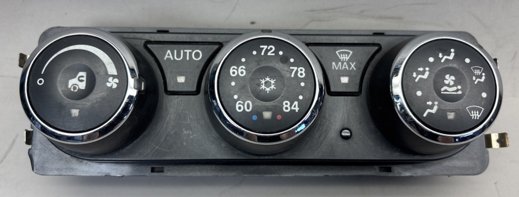 Peterbilt 579/Paccar Q21-6032-2341 H Climate Control