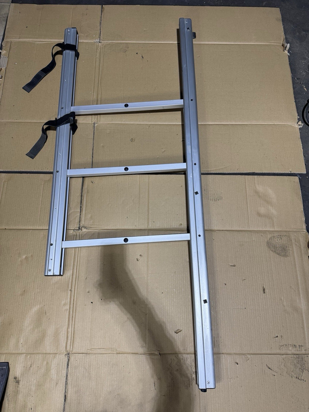 2018-2024 VOLVO VNL 860 REAR SECOND ROW BUNK BED SLEEPER LADDER