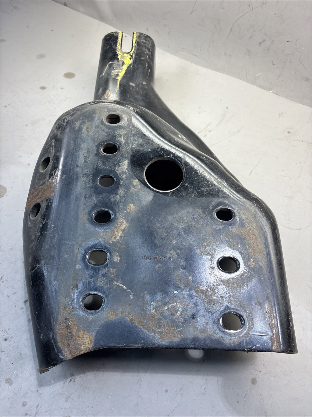 2018-2025 FREIGHTLINER CASCADIA RIGHT FRAME HORN BUMPER BRACKET 15-28666-001 OEM