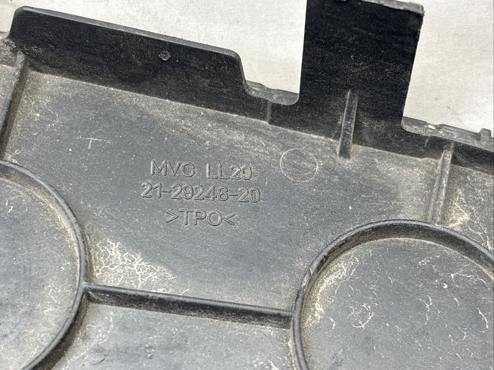 FREIGHTLINER  21-29246-20 LH TOW HOOK COVERS