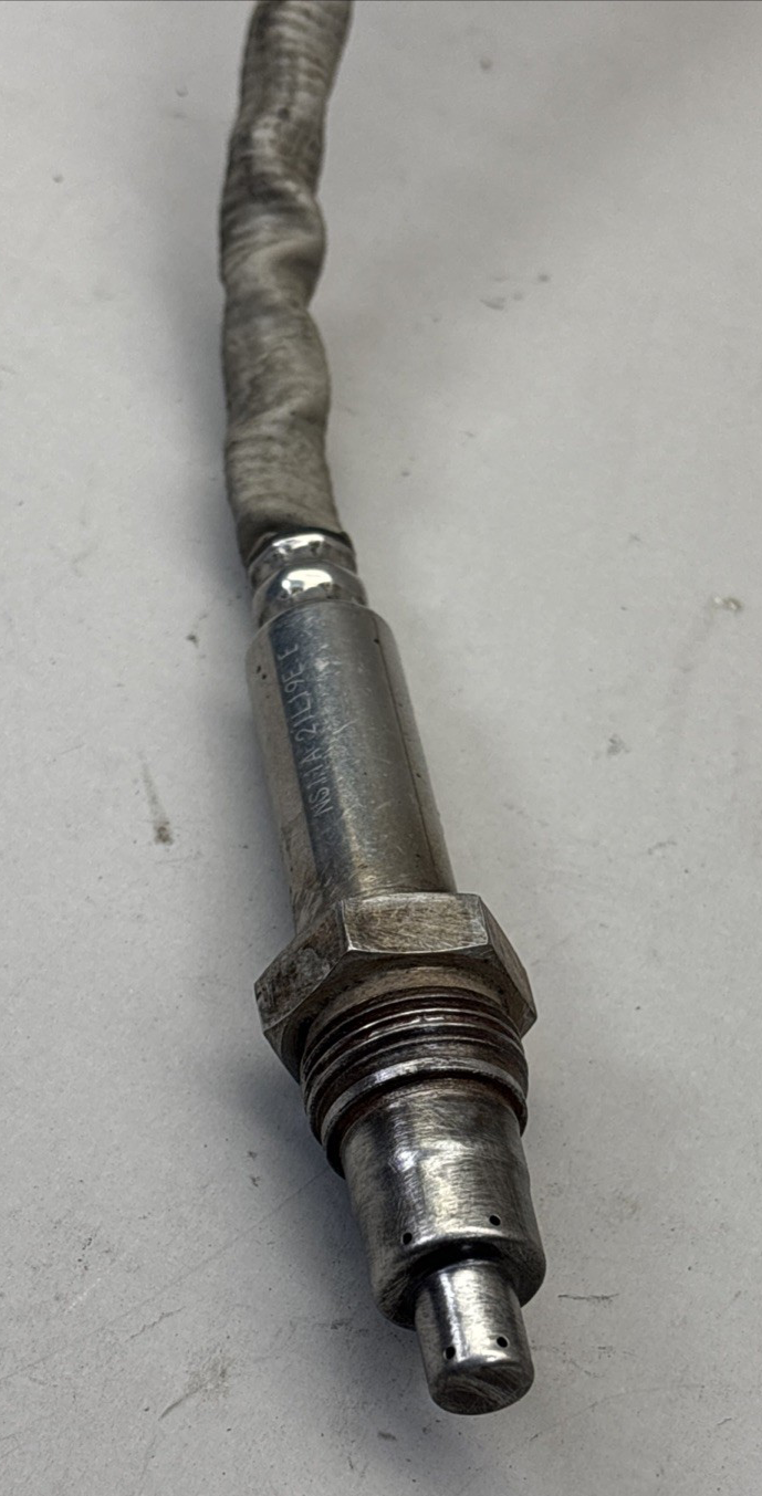 FREIGHTLINER Genuine Detroit Diesel Nox Sensor A 010 153 81 28 /  001