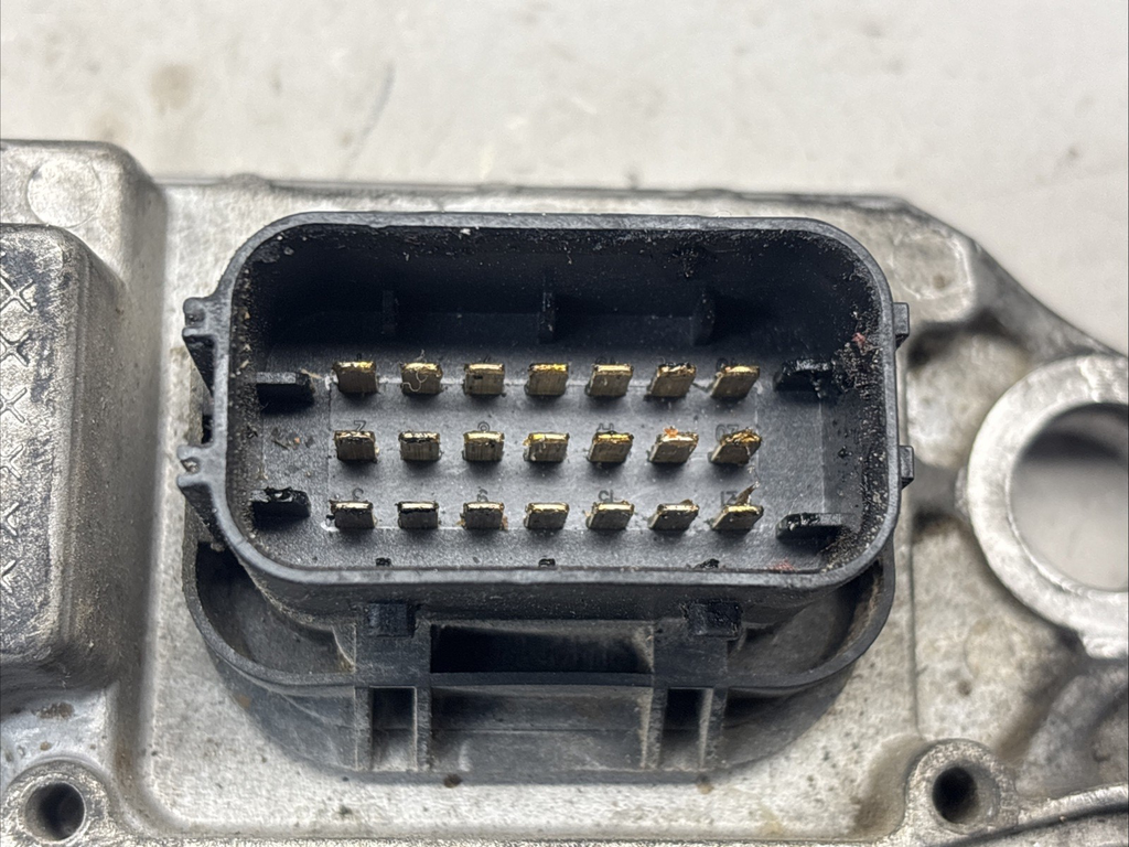 Detroit Diesel Engine Control Module ECM RA0024460135