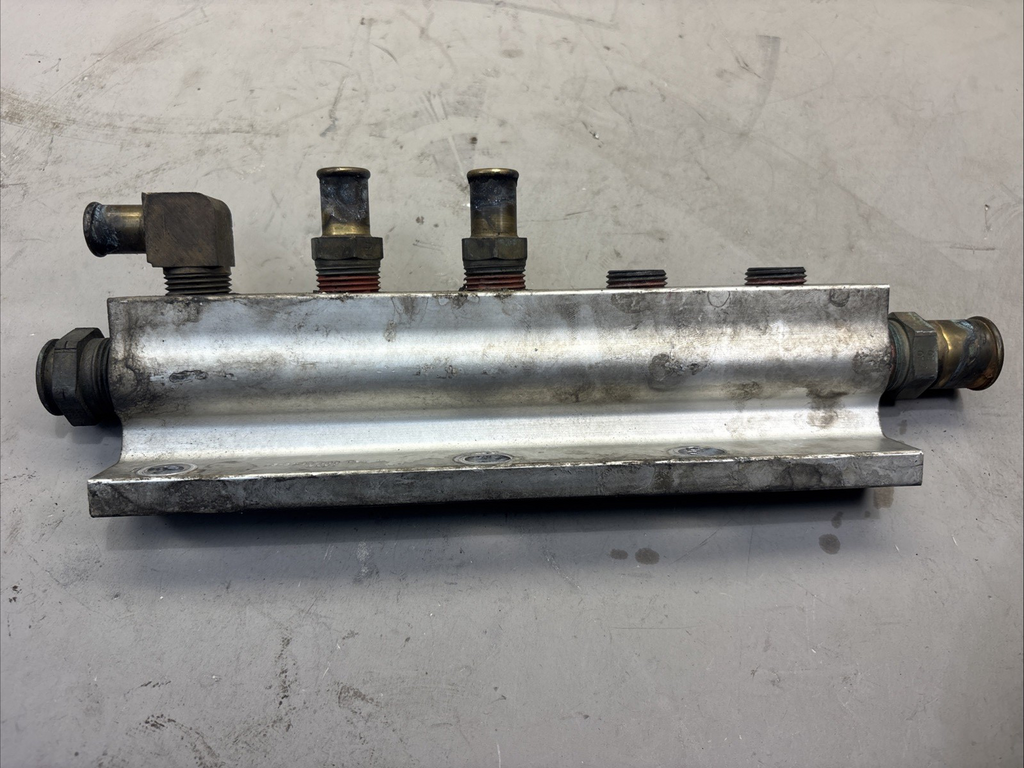 FREIGHTLINER CASCADIA 126 DD15 ENGINE MANIFOLD HEATER 05-31190-000 OEM