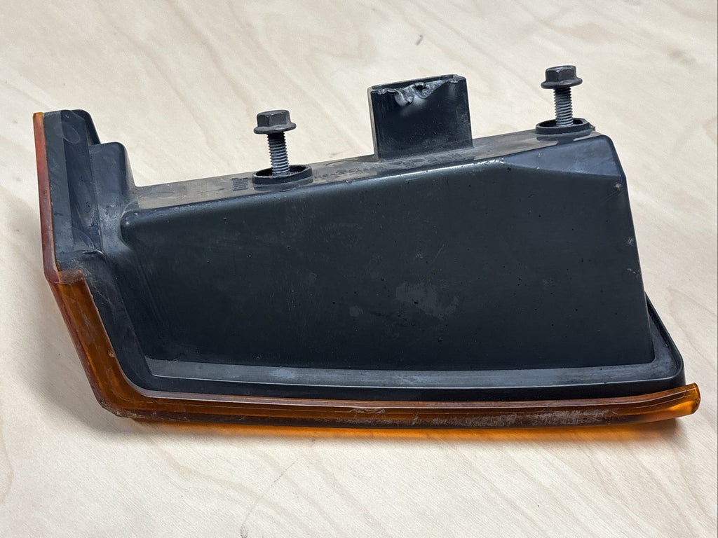 A06-90212-005 FREIGHTLINER TURN SIGNAL LAMP RH LED