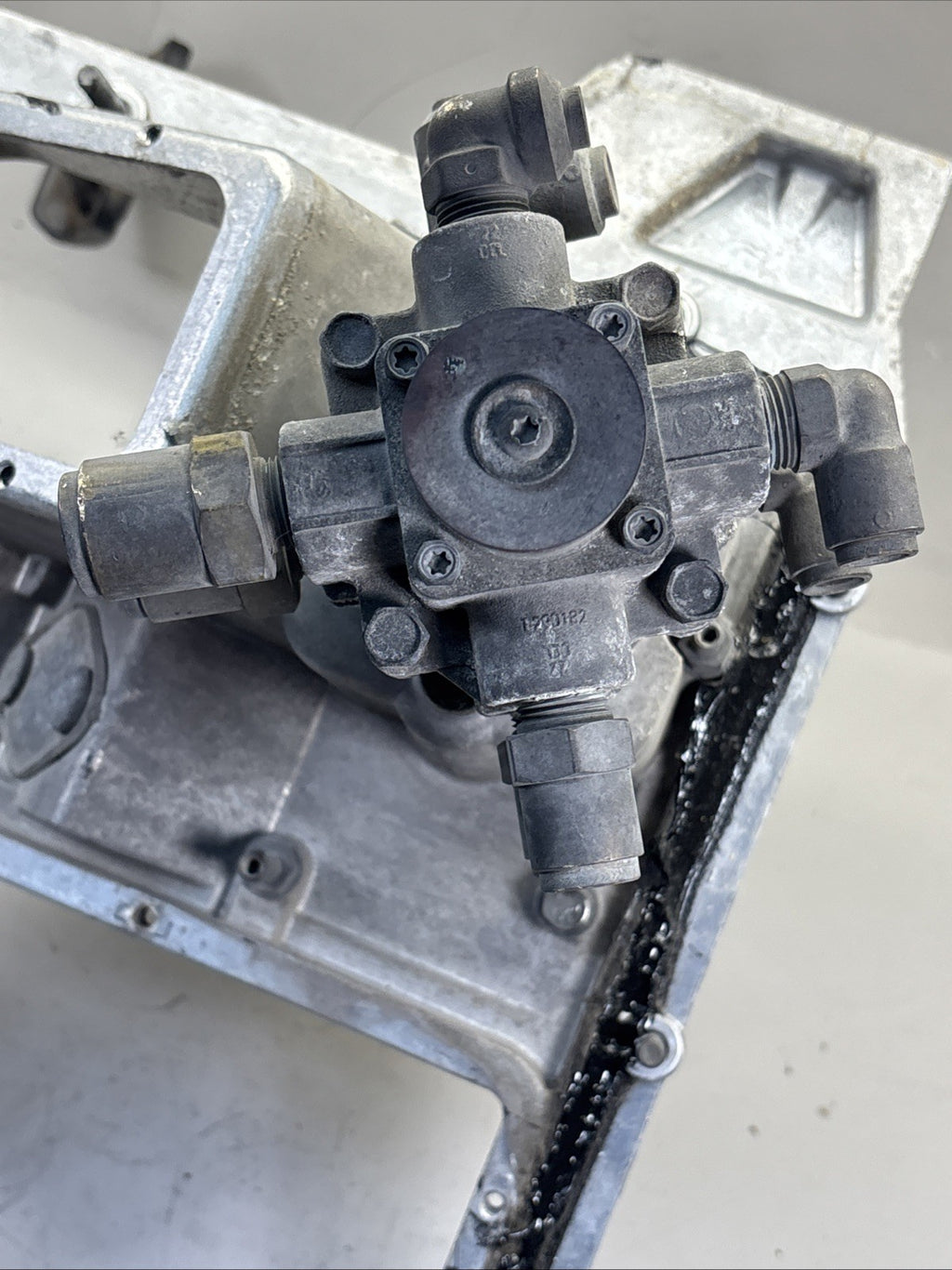 2019 VOLVO VNL D13 BRAKE FOOT PEDAL 82754992 OEM