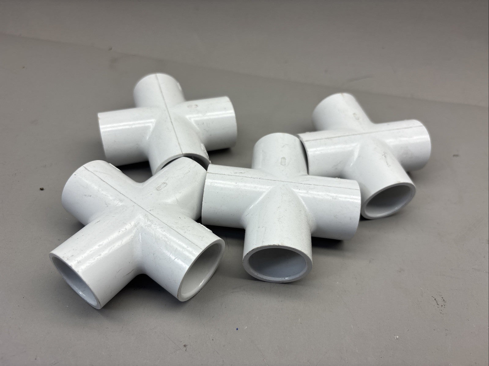 LOT of 4 Spears 420-007 3/4" PVC40 Cross Part# 420-007