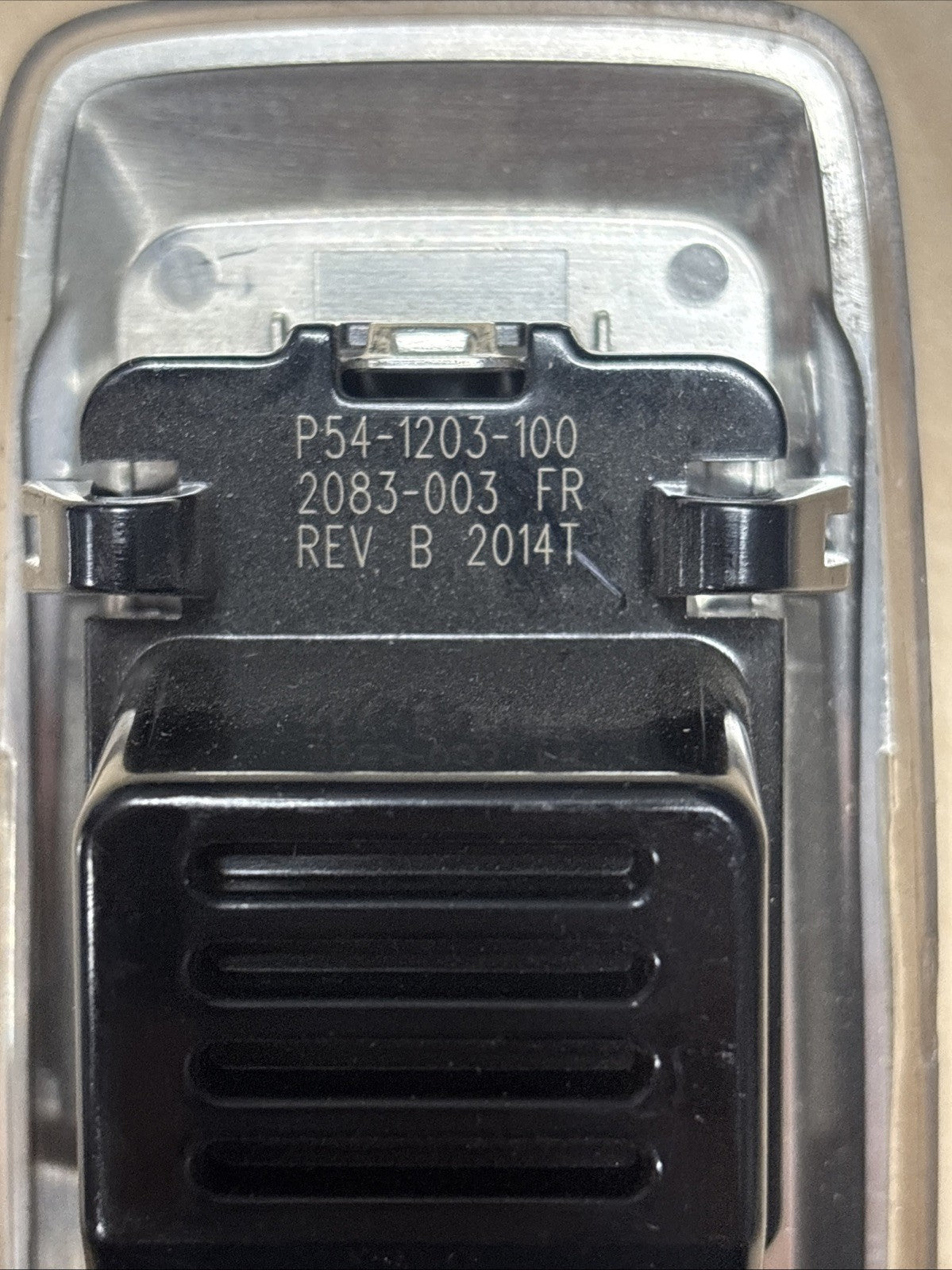 Kenworth T680/Paccar P54-1203-100 Overdoor Cab Light