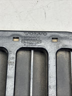 2018-2024 VOLVO VNL 760 FRONT LEFT SIDE AIR DEFLECTOR GRILLE 1096806 OEM