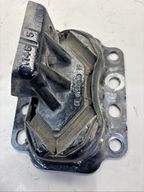 A00-1085-004 PACCAR MX-13 REAR ENGINE MOUNT