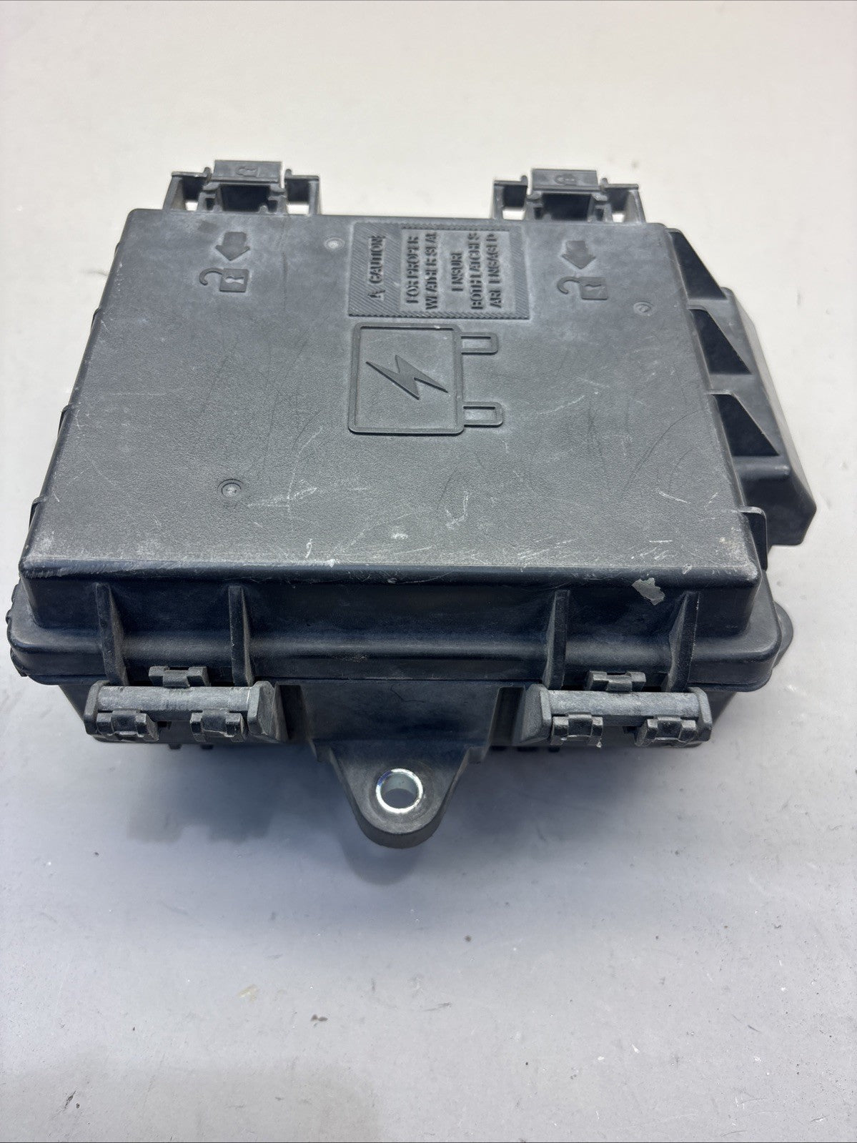 Replaces DELPHI PA66-GF14 2012 VOLVO VNL FUSE BOX ,  WA