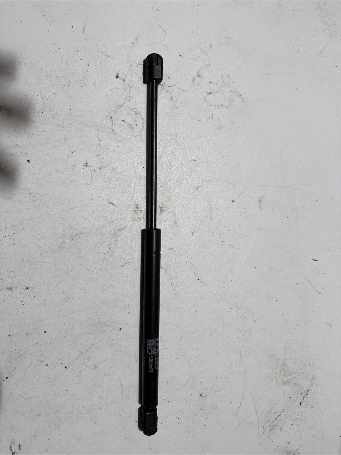 2018-2024 VOLVO VNL 860 REAR RIGHT TAILGATE TRUNK CABIN SHOCK STRUT 3981920 OEM