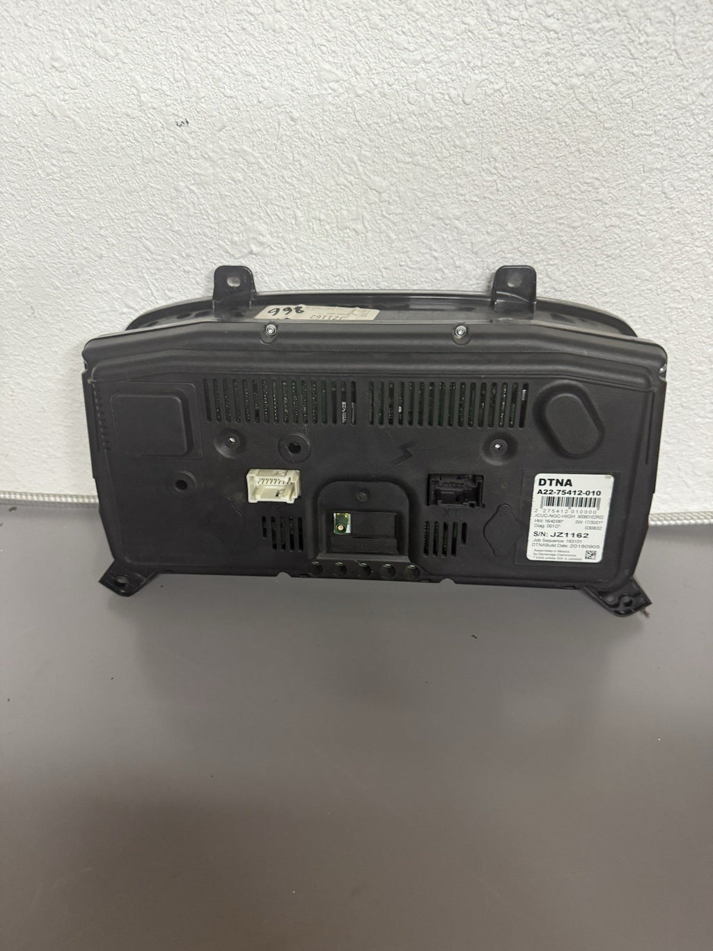 A22-75412-010 FREIGHTLINER CASCADIA 126 GAUGE CLUSTER 3627560
