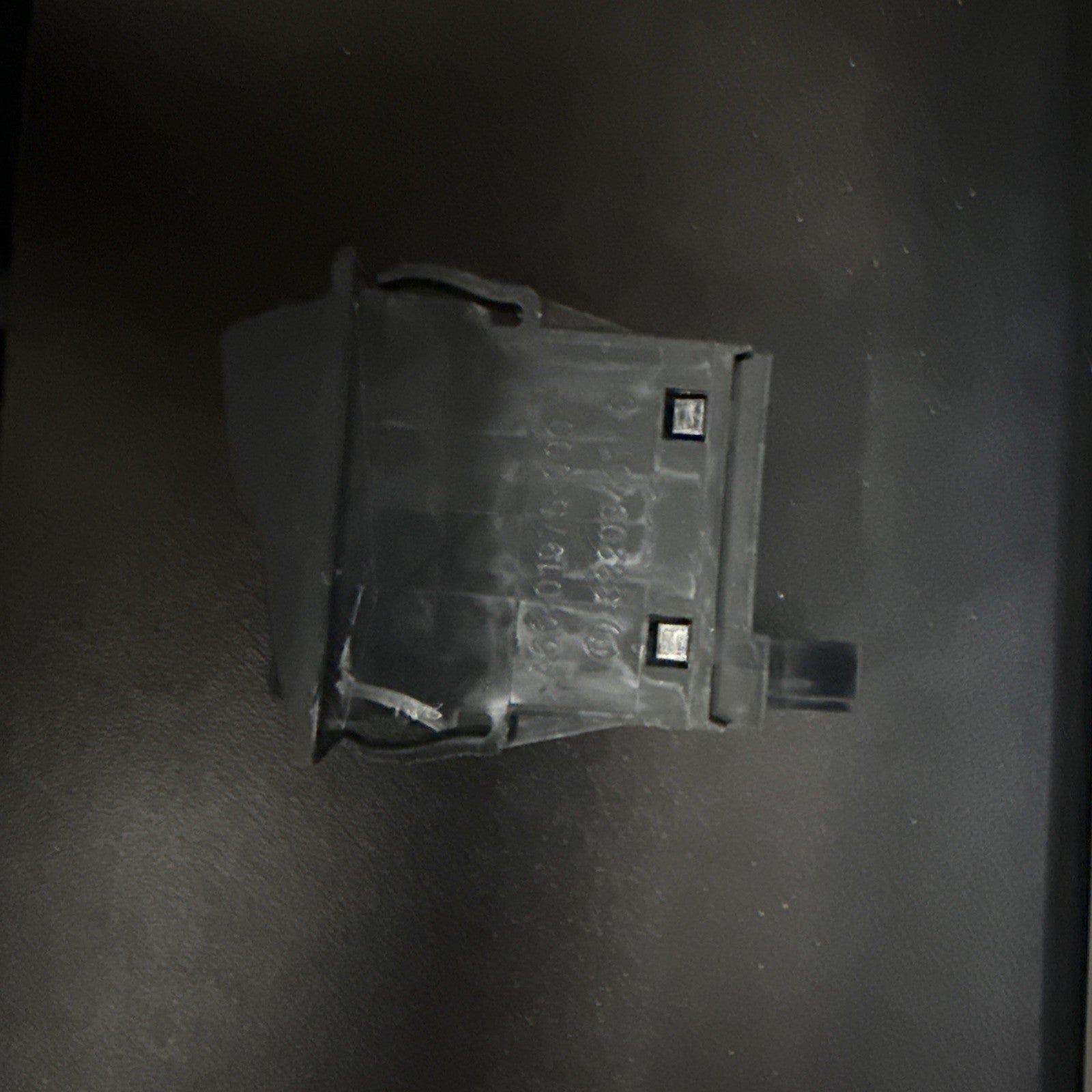 Freightliner  Sleeper  Dome Light Switch  A66-01975-000