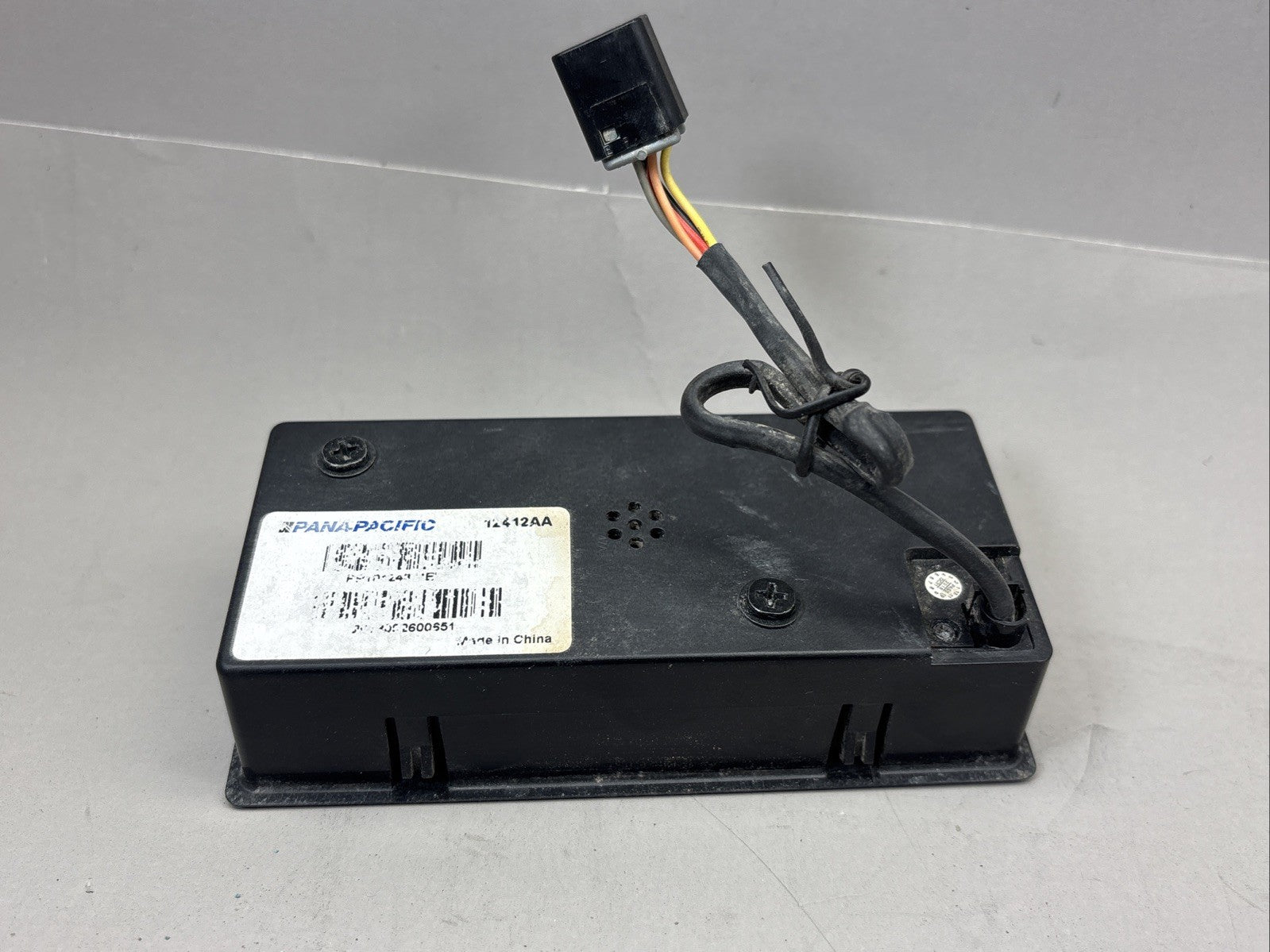 Peterbilt 579 Sleeper Alarm Clock Control Unit 2020 OEM PP104243 REV- 12412AA