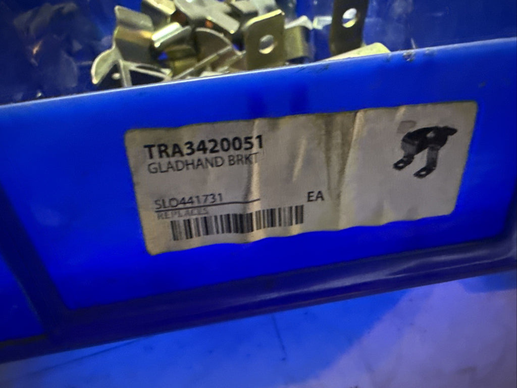 GLADHAND BRKT SWIVEL STICK MOUNTING, YLW DICHROMATE TRAMEC SLOAN Part#TRA3420051