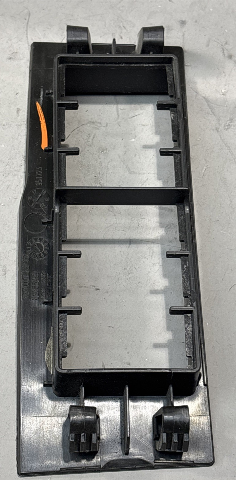 2018-2024 VOLVO VNL 860 FRONT DASH SWITCH BEZEL COVER TRIM 82755999 OEM