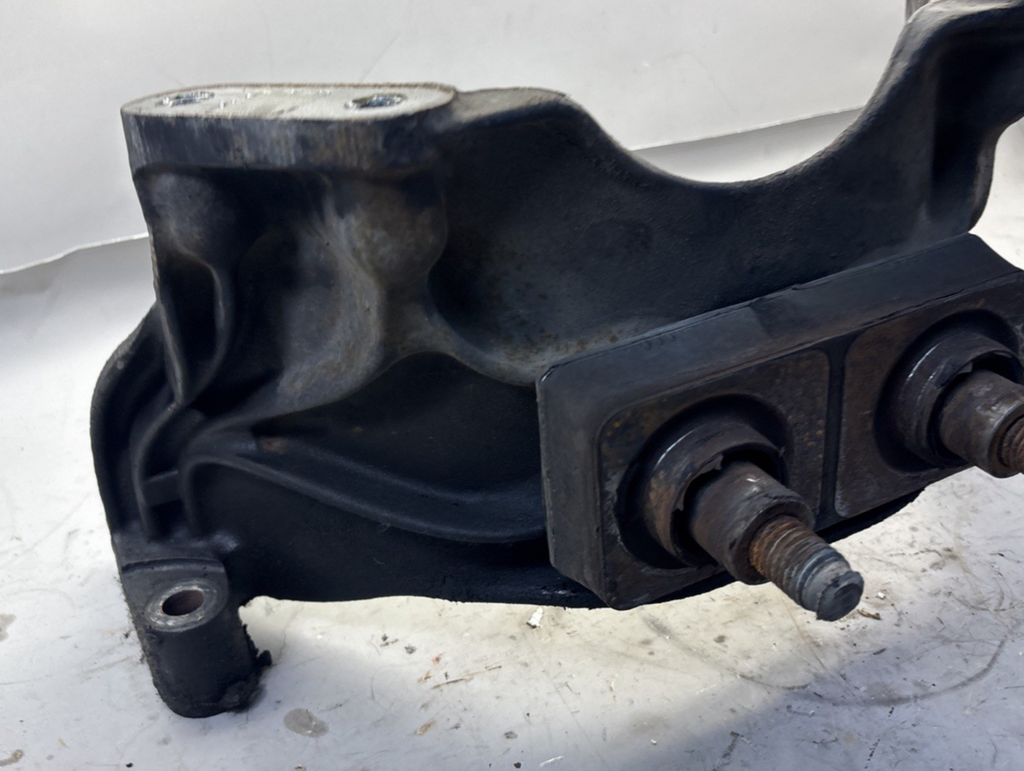 Detroit DD15 Engine Mount - Used | P/N A4722232104