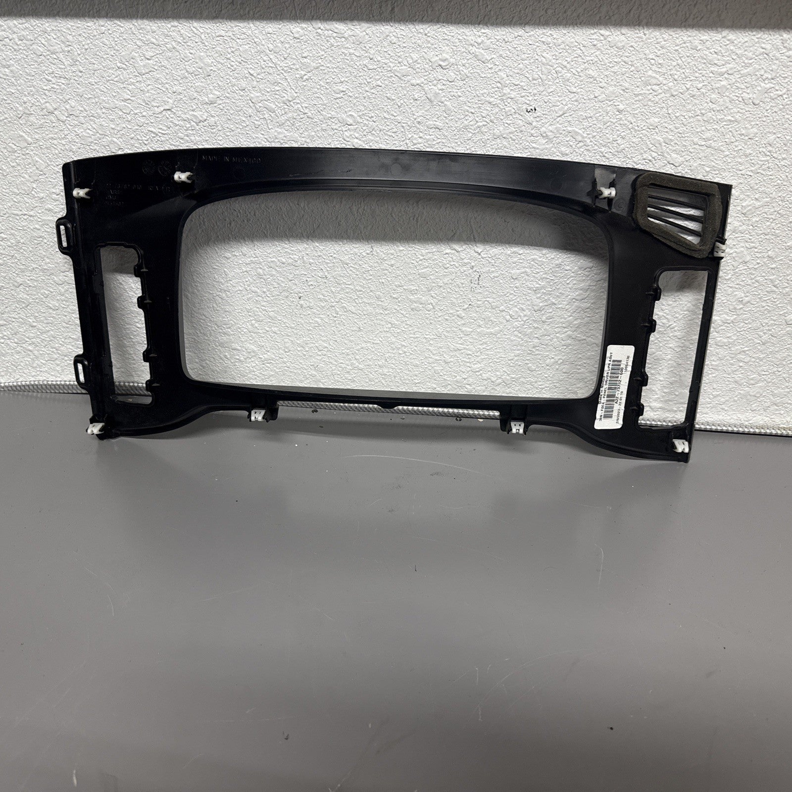 2018-2024 FREIGHTLINER CASCADIA FRONT UPPER DASH TRIM PANEL 22-73782-010 OEM