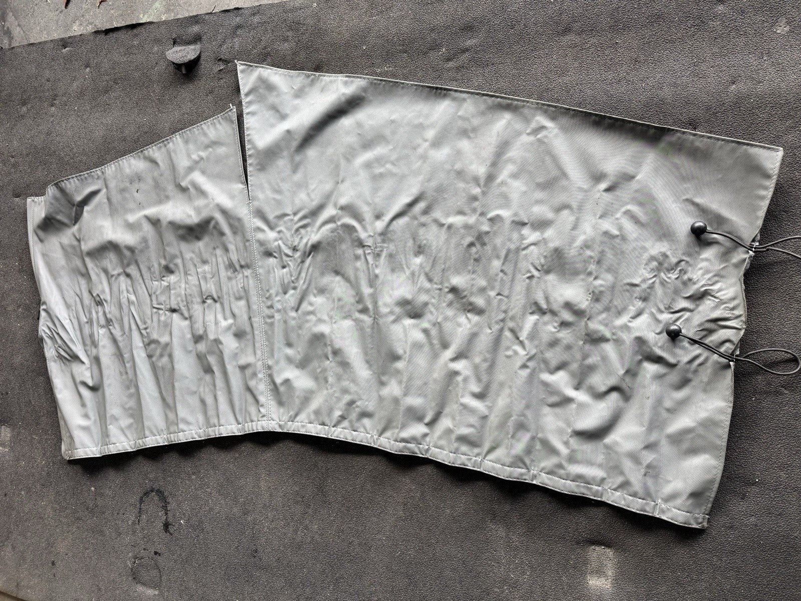 Kenworth T680 Windshield Curtains Grey 2021 OEM