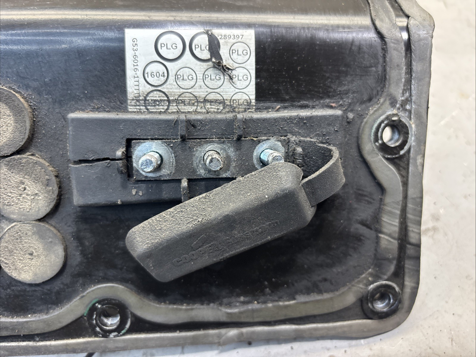 PETERBILT 579 PACCAR CAB FIREWALL BULKHEAD ASSEMBLY R64-6162