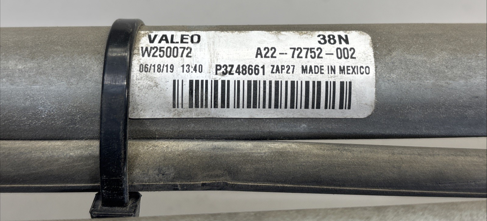 OEM FREIGHTLINER LINKAGE & MOTOR ASSEMBLY WINDSHIELD WIPER A22-72752-002 W302256