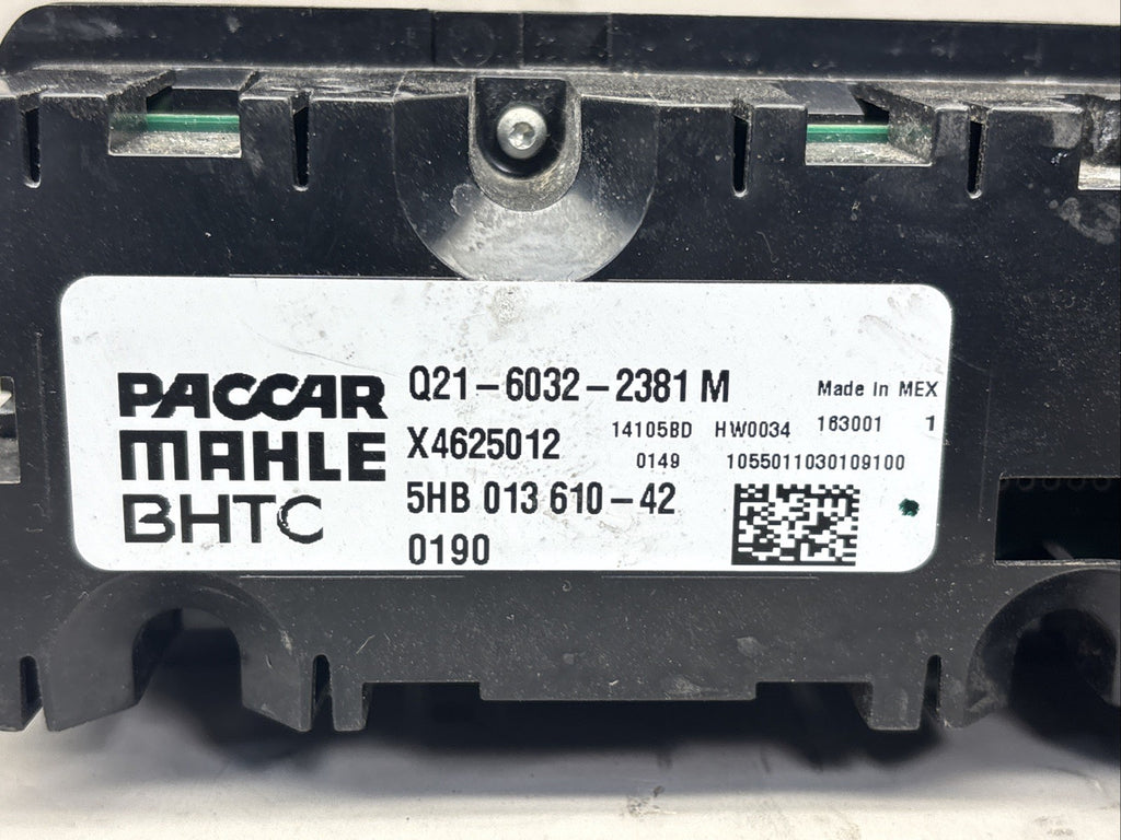 Peterbilt 579/Paccar Q21-6032-2381 H Climate Control / TEMPERATURE / A/C