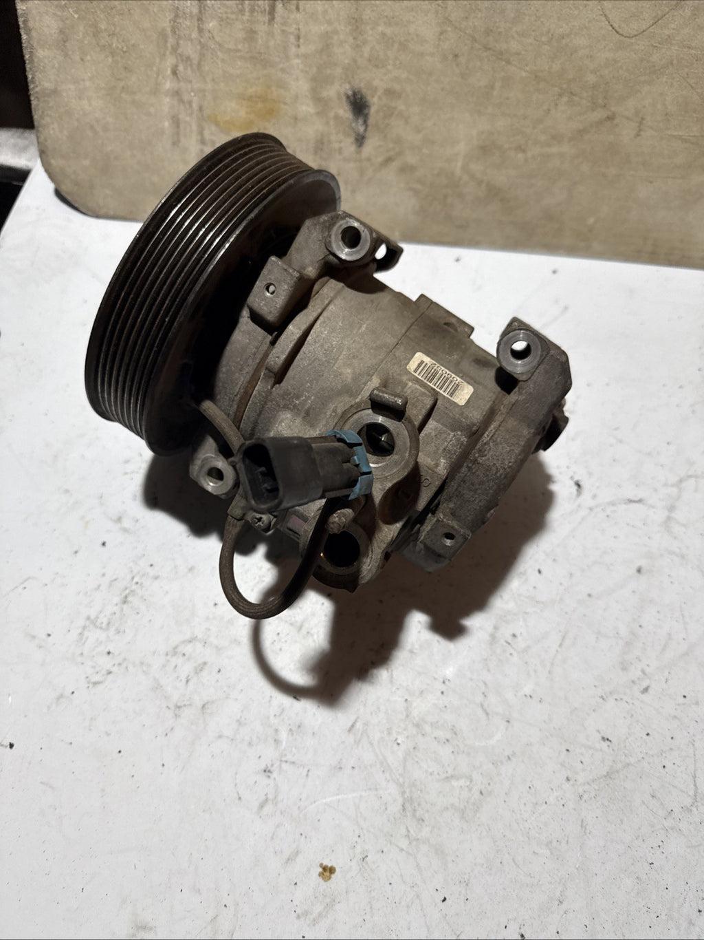 8 Groove A/C Compressor 22-65771-001 for Freightliner Trucks 10S15C 2011-2017