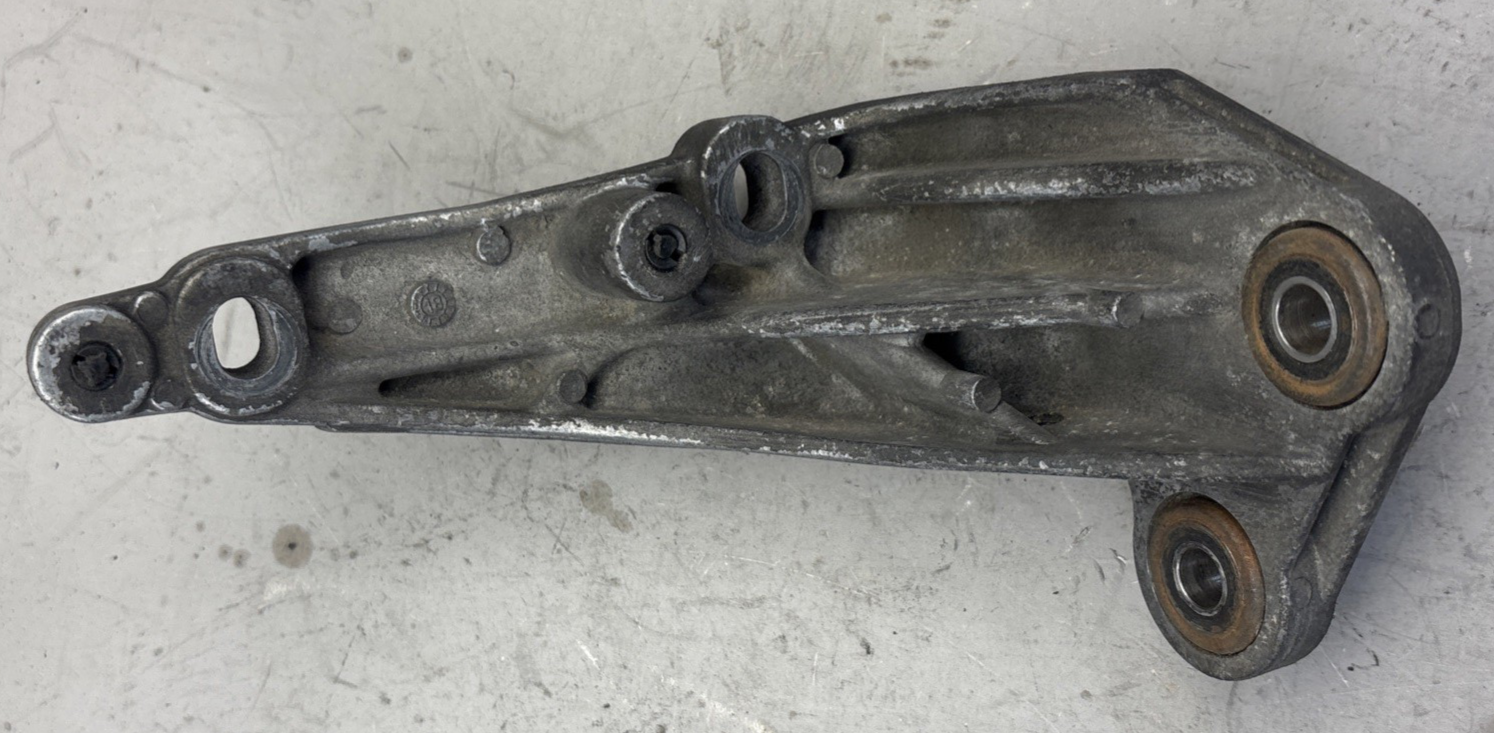 Freightliner Cascadia DD15 Engine Bracket A4730982039 A473 098 20 39