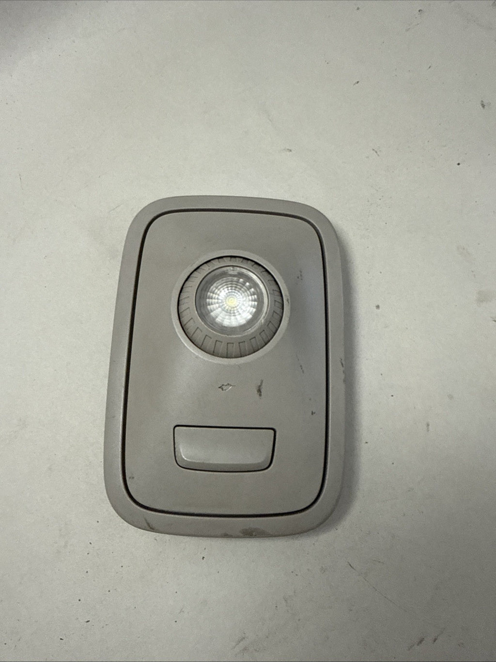 2018-2024 FREIGHTLINER CASCADIA SLEEPER CAB DOME LIGHT LAMP GREY 22-73830-000