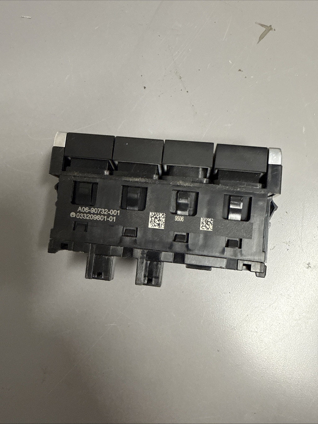 Freightliner Bunk Rocker Switch Panel A06-90732-001   7438